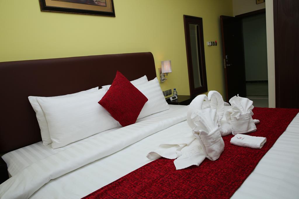 Mirage Hotel Al Aqah Extérieur photo