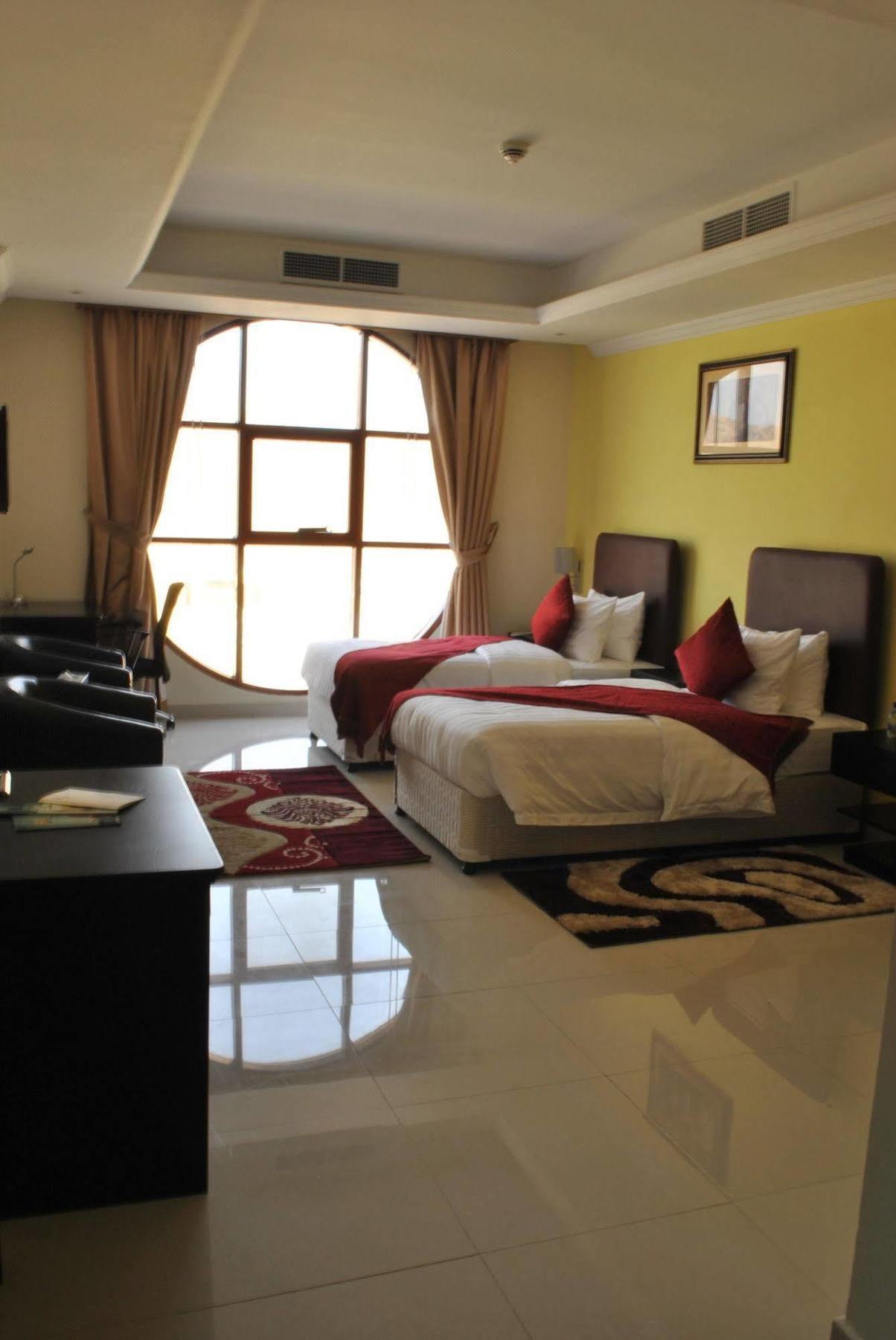 Mirage Hotel Al Aqah Extérieur photo