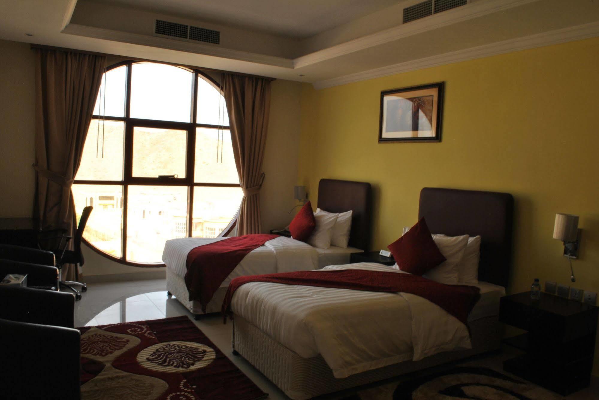 Mirage Hotel Al Aqah Extérieur photo